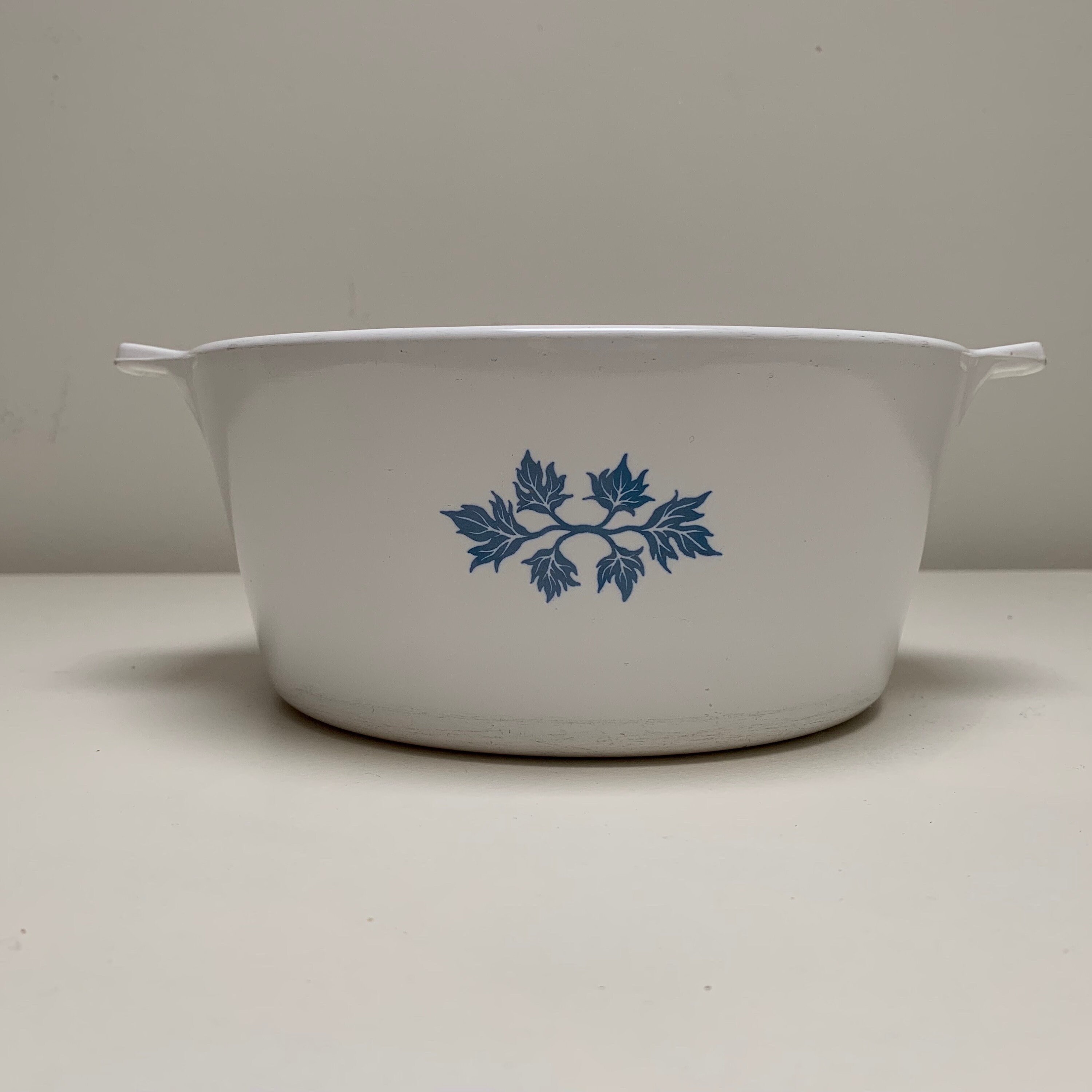 blue and white oven dish