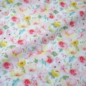 100% Cotton fabric . Pastoral flowers,   Daisy print . Check pink 3 mm gingham sewing. Priced by 1/2 metre.