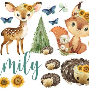 Könnte beinhalten: Aquarell-Illustration eines Rehs, Eichhörnchens und Igeln mit Sonnenblumen und dem Namen Emily.