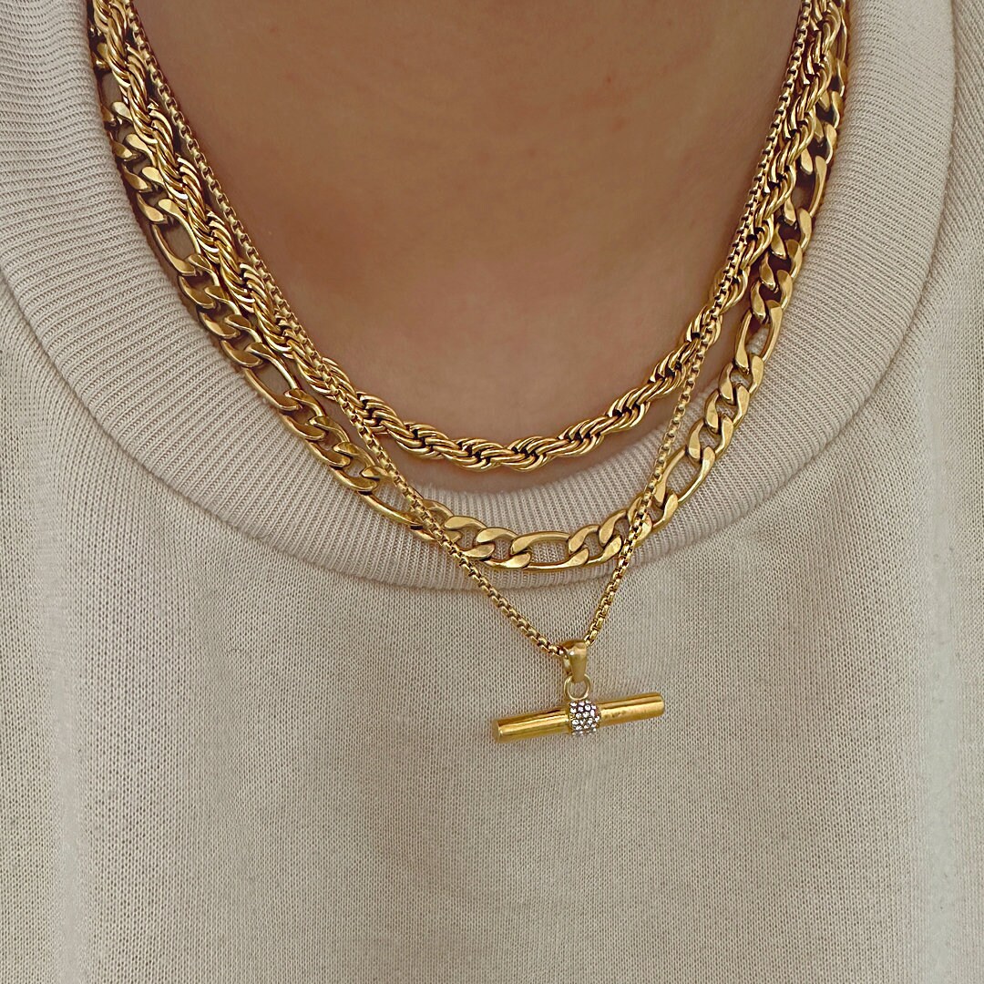 Gold plated t store bar necklace