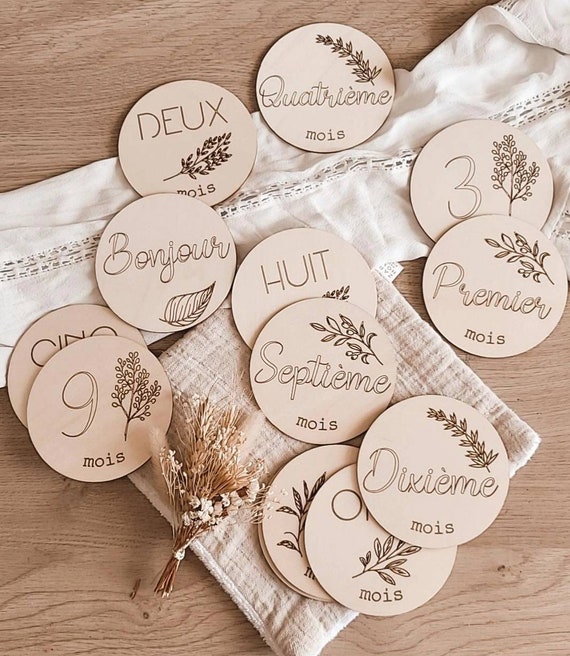 Cartes étapes bébé en bois modèle floral 