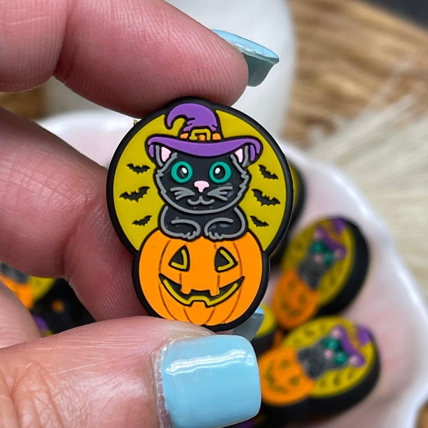 Halloween Cat on Pumpkin Focal, Silicone Focal Beads, Silicone Focal, Halloween Focal, Wristlet Beads, Lanyards, Pen Beads