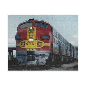 Santa Fe Railroad Big Chief Train Puzzle (110, 252, 520, 1014-piece)