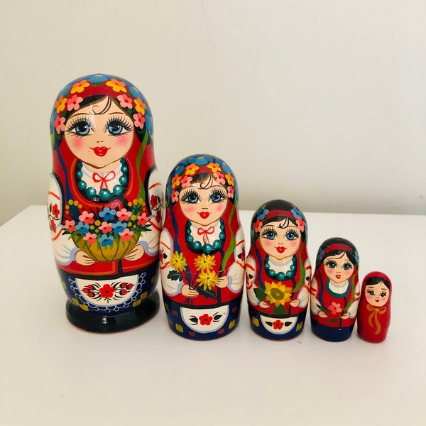 Neu! Schöne 5 Handarbeit in der Ukraine hölzernen Nesting Stapeln Matroschka Babuschka Puppen Geschenk Ukrainischen Mädchen mit Blumen 14cm 5,6 "