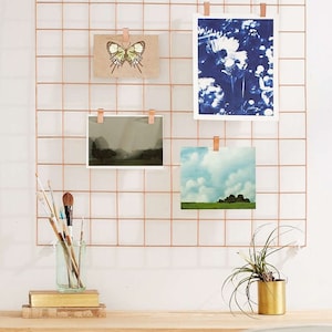 Cooper Wire Wall Grid FREE CLIPS, Rose Gold Frame Grid Photo Wall Wire Mesh Workspace Memo Board Memoboard Notice Metal Grid image 1