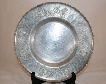 Vintage Battuto Farberware Piatto di alluminio con bordo floreale