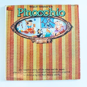 1962 Vintage Walt Disney&#39;s Pinocchio LP Vinyl Record & Illustrated Book