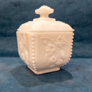 Vintage Westmoreland Milk Glass Footed Covered Candy Dish,Vintage Milk Glass