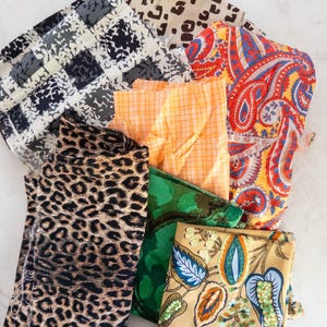 Vintage 1960s/70s Fabric Remnant Scrap Bag for Crafting