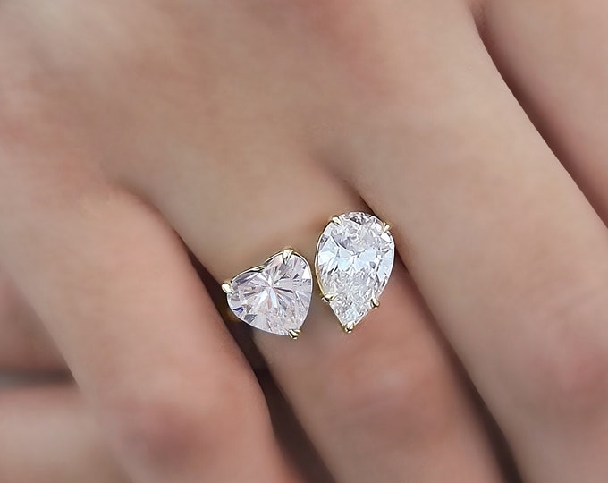 This stunning unique Toi Et Moi Ring features a 2 carat teardrop diamond & 2 carat heart shape IGI certified CVD lab grown diamond