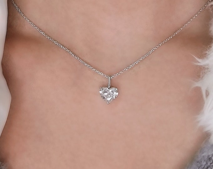 2.50 carat IGI certified CVD lab grown heart cut solitaire necklace