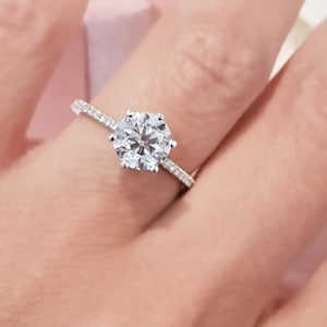 IGI Certified 1 Carat E Color VVS2 Clarity Round Lab Grown Diamond Engagement Ring 14K White Gold