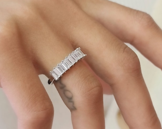 1 Carat baguette Cut CVD lab grown diamonds half eternity wedding band