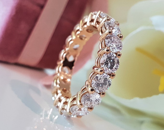 4.50 carats Ideal brilliant cut CVD lab grown diamond eternity ring