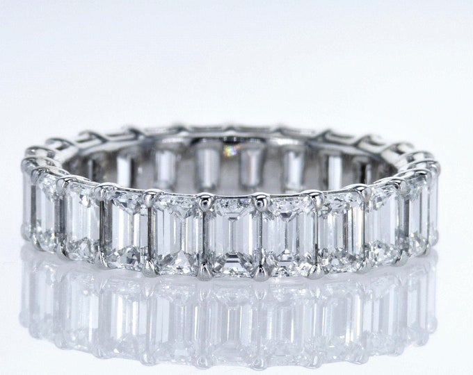 9 Carats emerald cut CVD lab grown diamonds full eternity wedding band