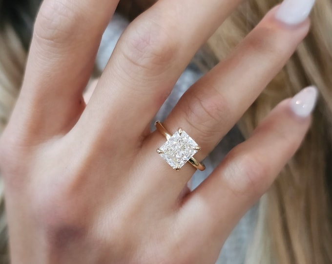 Minimalist 14K Yellow Gold Solitaire Ring - 3ct G Color VS2 IGI Certified Radiant Cut Diamond Ring