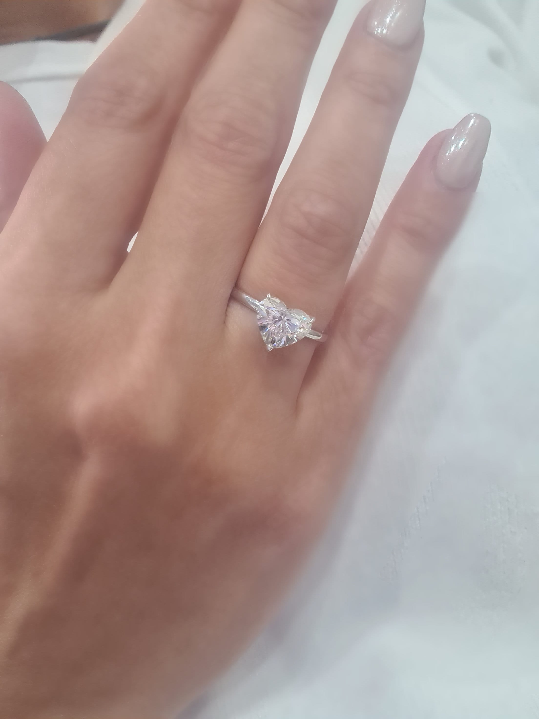 2CT IGI Certified F VS1 Heart Shaped CVD Lab Grown Diamond