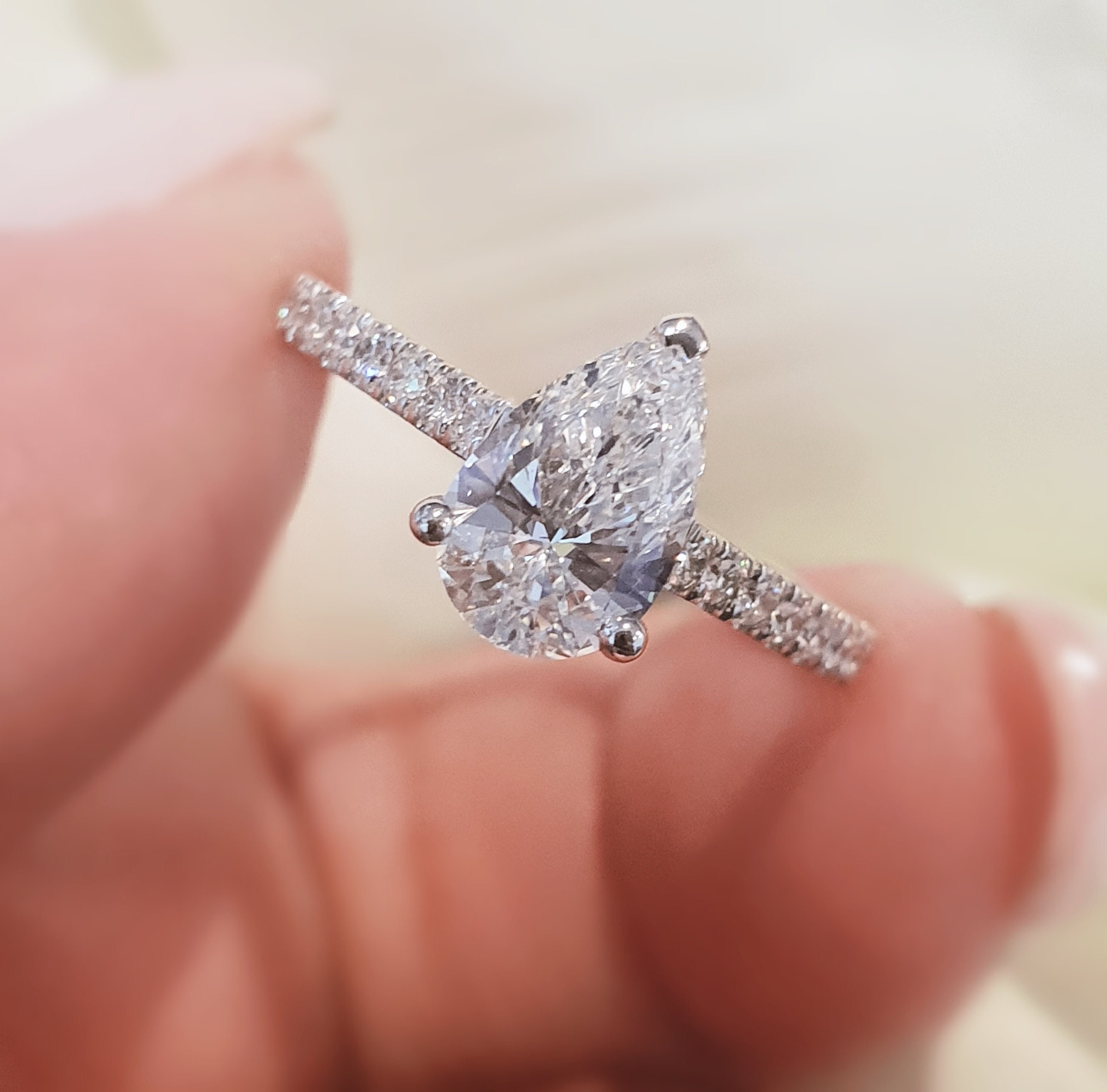 Pear Shaped Engagement Ring, Pear Cut Side Diamond Ring, Pear Halo Ring, 3.5 ct Diamond Ring, High Quality Diamond Ring
