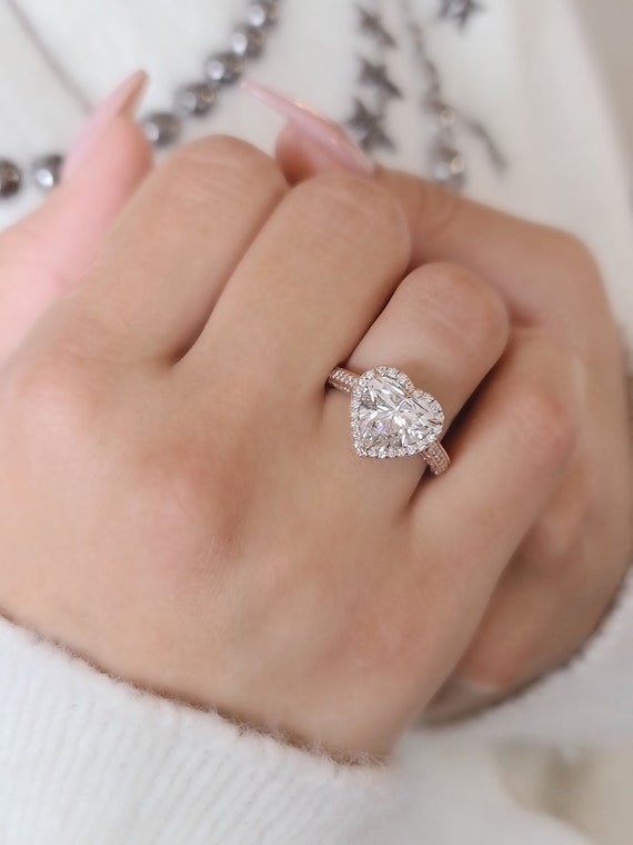 Source Handmade High Quality Custom Weeding Finger Ring Love Valentine's  Day Diamond Ring custom glass snow globe on m.