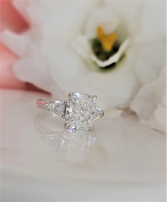 18K WHITE GOLD 3 Stone Cushion Cut Engagement Ring, 3 Carat H VS2