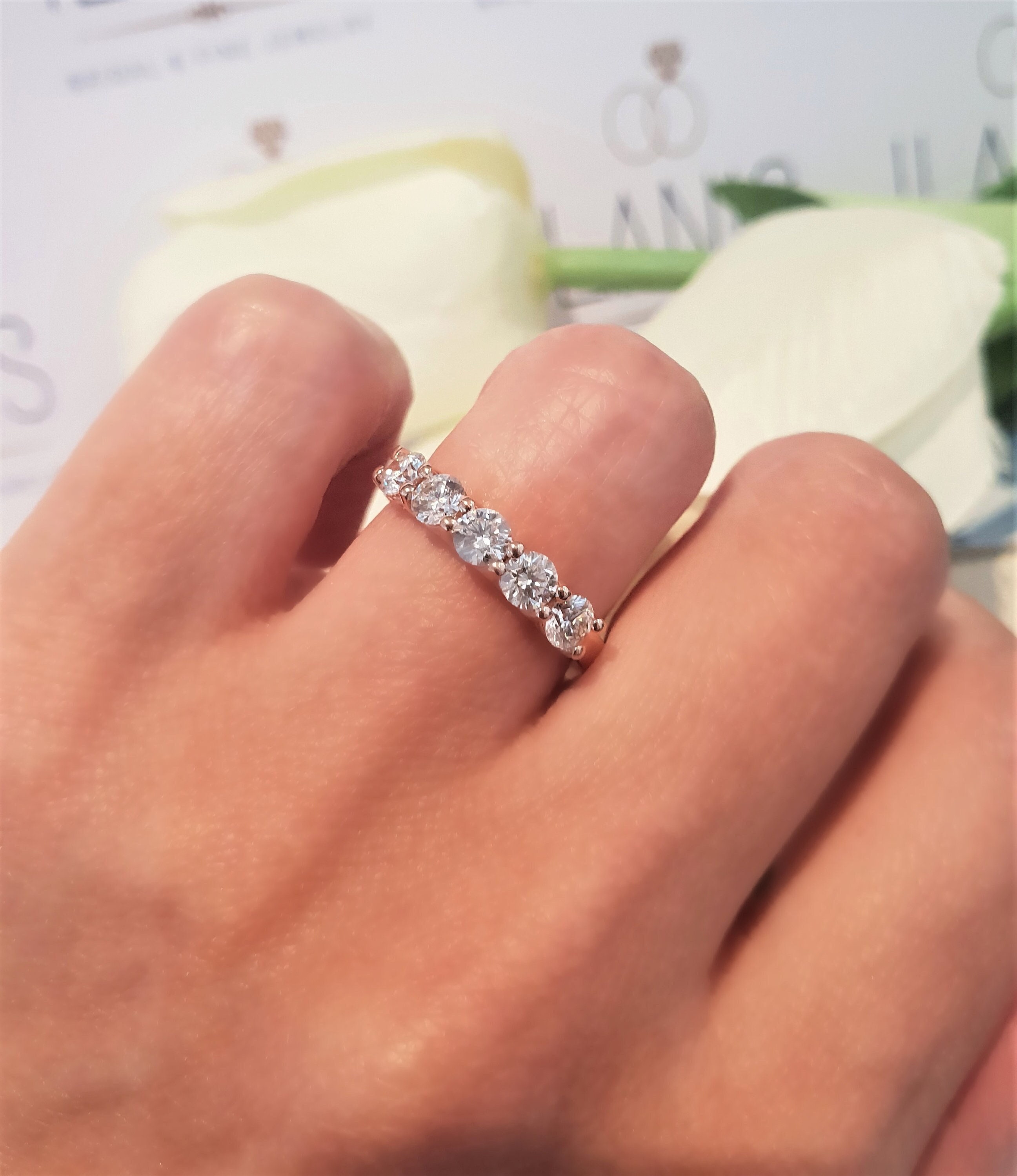 Designing a Twisted Band 1 Carat Round Solitaire Engagement Ring | Four  Words