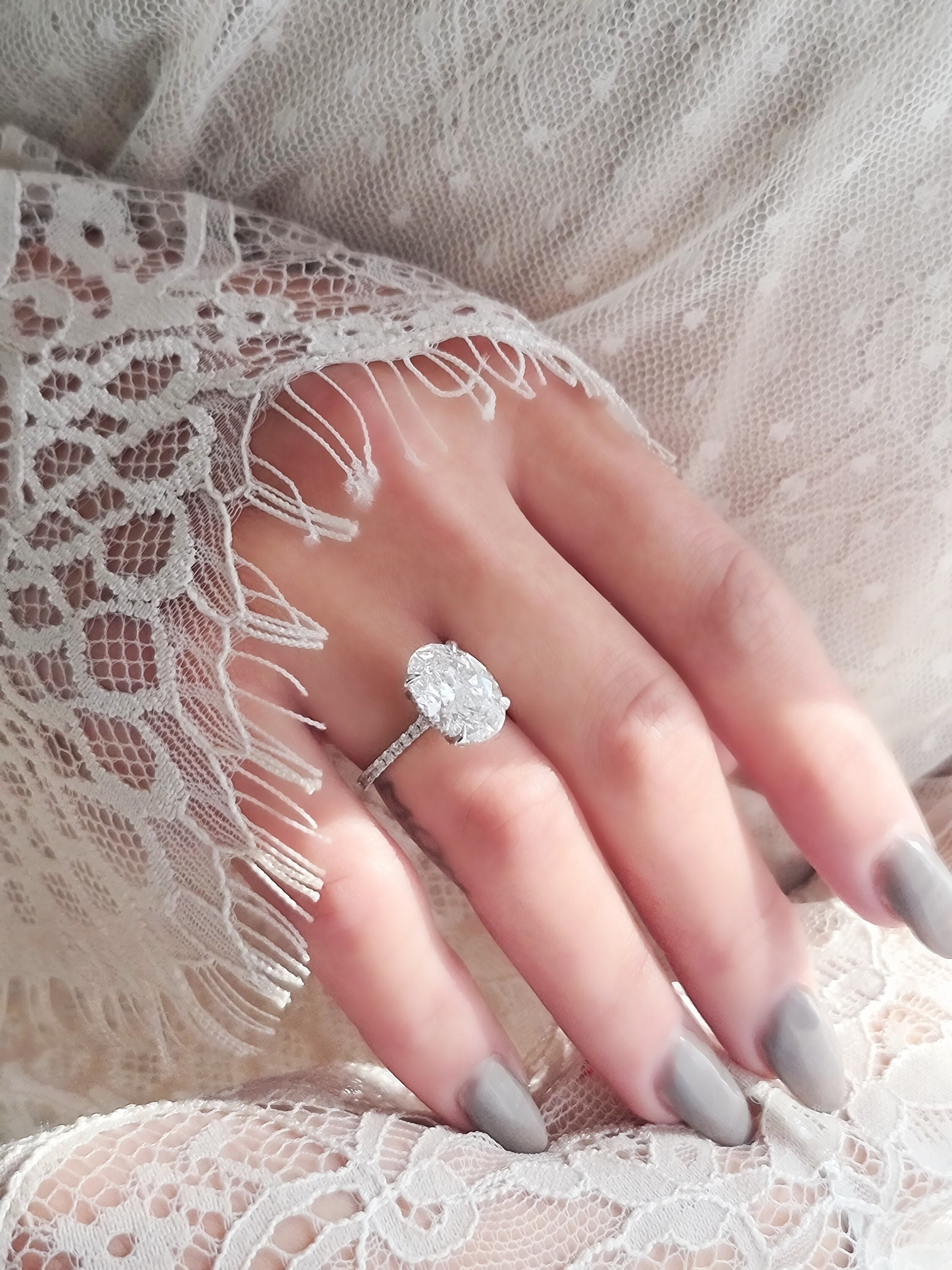 4 Carat Oval Diamond Engagement Ring 4CT Oval F VS1 CVD Lab Grown