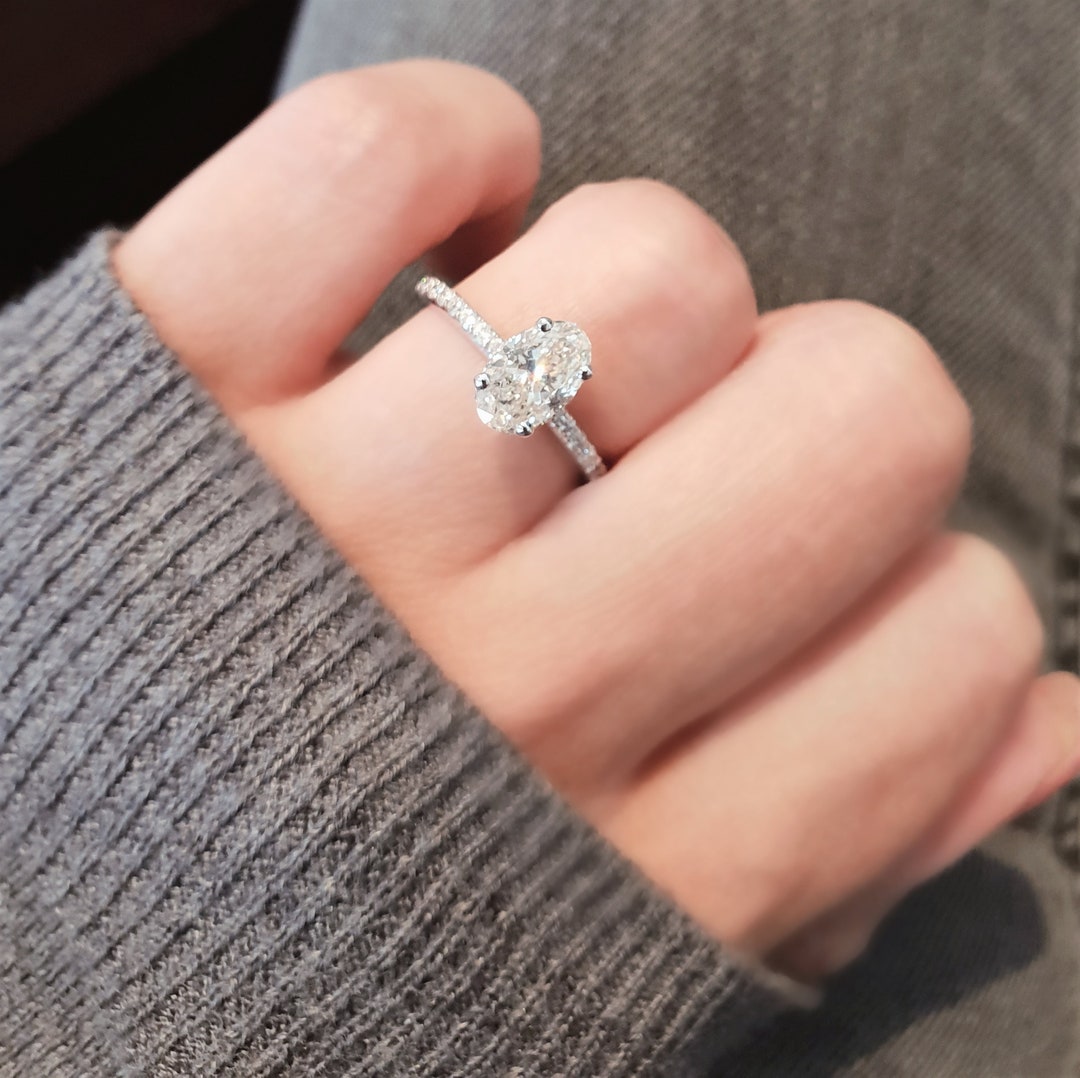 Three Stone Engagement Rings | With Clarity