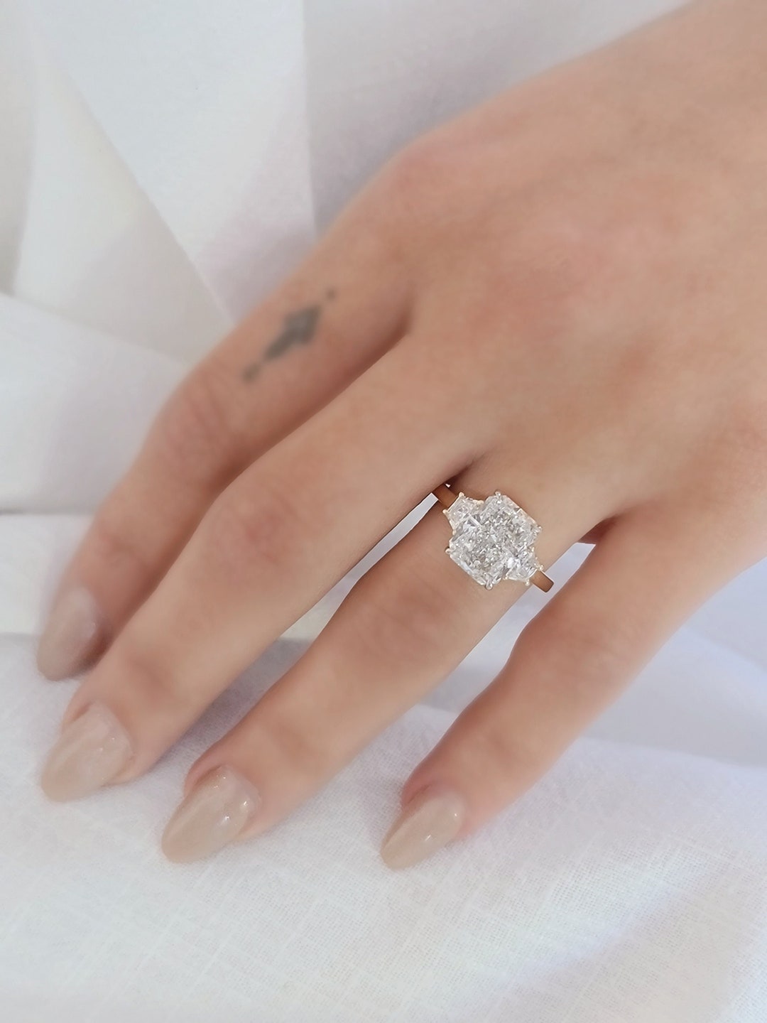 3 Carat Radiant Cut Engagement Ring 3 Stone Diamond Ring IGI Certified CVD Lab Grown Engagement Ring Radiant Cut Lab Grown Diamond Ring Etsy UK