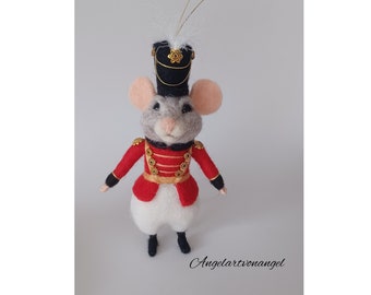 Nutcracker Mäuschen, nutcracker mouse, christmas gift, home decor, Kris Kringle, felted nutcracker, hang ornament,Christmas tree decorations