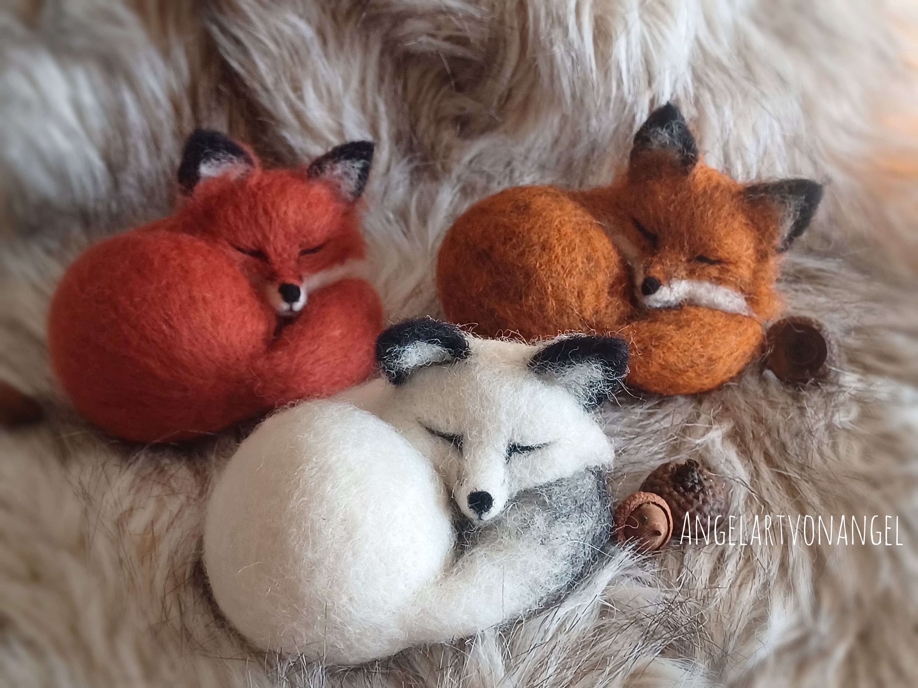 Snow Fox - Fairy Fae Handmade Needle Felt Decoration Snow Fox - Fairy Fae Handmade Needle Felt Decoration