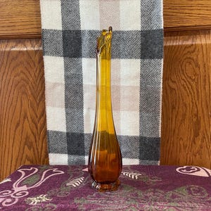 Fabulous Mid-Century LE Smith Glass Petal Hand-blown Swung Glass Bud Vase Amber Gold 12.75” Tall