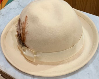 Betmar New York Cream Wool Hat - Etsy display picture 3