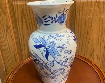 Vintage Ardalt No 1050 Nuevo Meissen Spain Glazed Ceramic Vase  Cobalt Blue Floral Design CHIPS