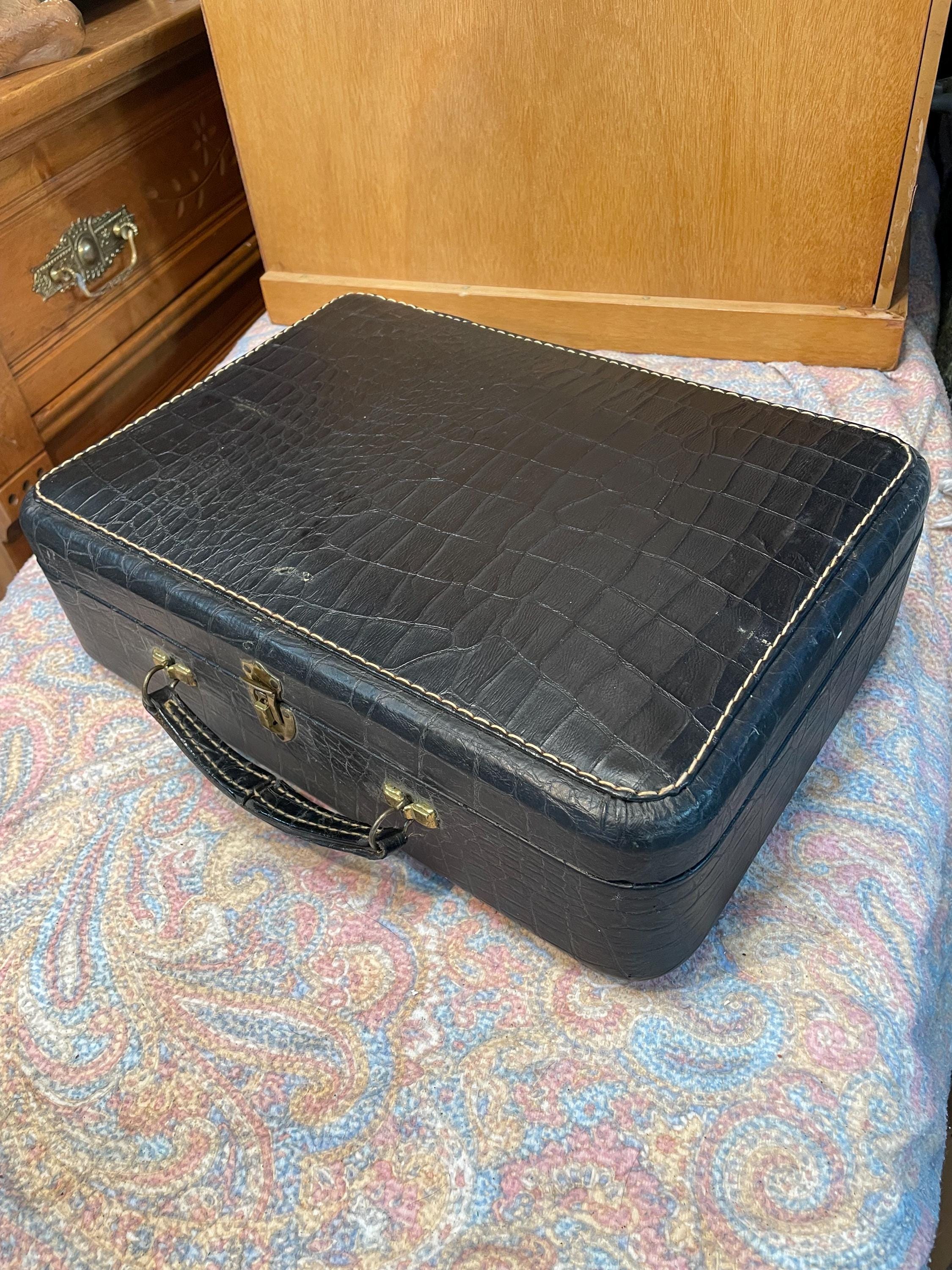 Vintage Pla-mate Train Case Vanity Luggage Suitcase, Faux