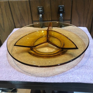 Outstanding Vintage Amber Honey Glass Divided Candy Nut Dish
