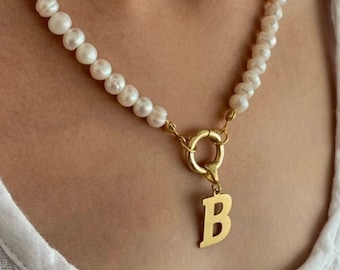 Collar de perlas, Collar inicial de perlas, Collar de letras de perlas, Gargantilla de collar de nombre de perla, Regalos personalizados, Joyas de perlas personalizadas