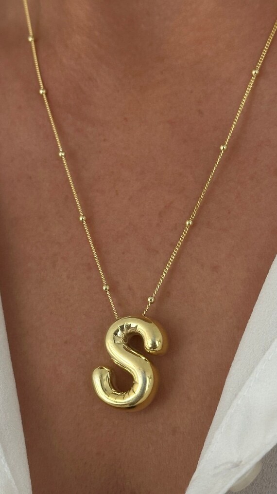 Amazon.com: theserro Balloon Initial Necklaces For Women, Dainty Bubble Letter  Necklace,18k Gold Plated Balloon Pendant Alphabet Necklaces For Teen Girls  Girlfriend Charm Simple Jewerlry Gift (A) : Clothing, Shoes & Jewelry