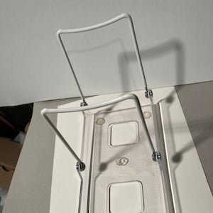 Acrylaufsteller 2-fach verstellbar 10 x 13 x 2 cm Acrylfuß mit vinylbeschichteten Drähten CAD2