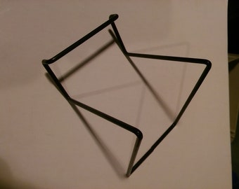 Easel 4" black coated wire     gb4