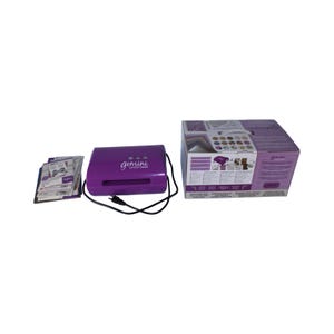 Máquina Gemini Jr. rosa y púrpura de Crafters Choice Companion, troqueladora y grabadora con caja, accesorios y troqueles. Trabajos probados. GEM-J-USA