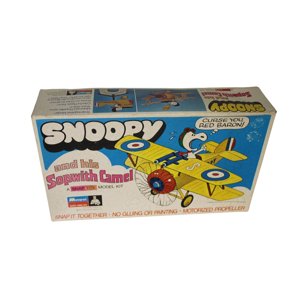 Vintage Snoopy and His Sopwith Camel Snap Together Model Airplane Plane