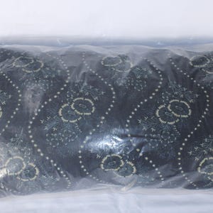 Brand N-w Sealed Pottery Barn Decorative Rectangular Throw Display Outdoor Lumbar Patio Pillow Navy Dark Blue White Floral Pansy 26x16x6 in