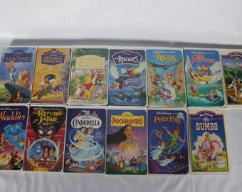 Set di 13 videocassette VHS Disney vintage anni '90 e 2000: Il Re Leone, Il Gobbo di Notre Dame, Aladdin, Il Ritorno, Jafar, Winnie the Pooh, Film
