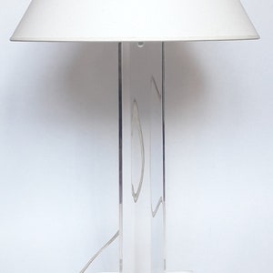 Vintage Lucite Tischlampe 1970er Jahre
