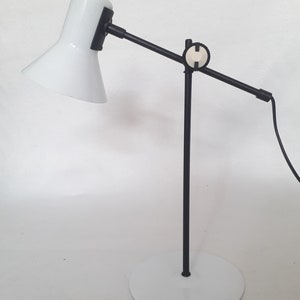 Tischlampe von Veneta Lumi, Tischlampe aus den 1980er Jahren