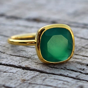 グリーンオニキスリング / スターリングシルバーリング / 10 mm クッションリング / ハンドメイドリング / プロミスリング / 天然宝石リング / 女性のための美しいリング