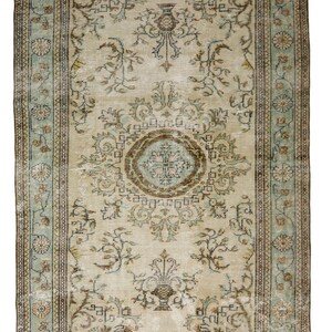 Vintage Turkish Rug, Handmade Bohemian Kilim, Boho Decor, Oushak Area Rug, Living Room Rug, Eclectic Decorative Rug