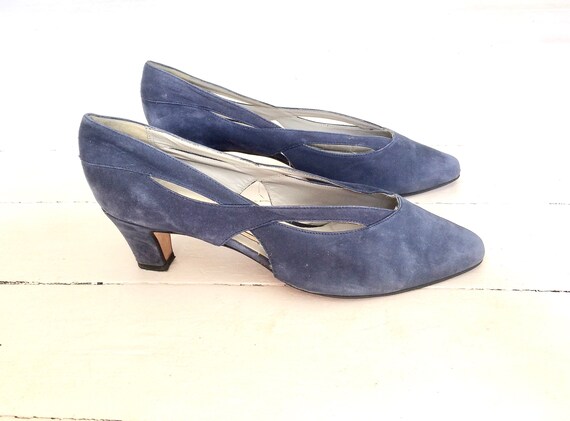 80s Suede Pumps