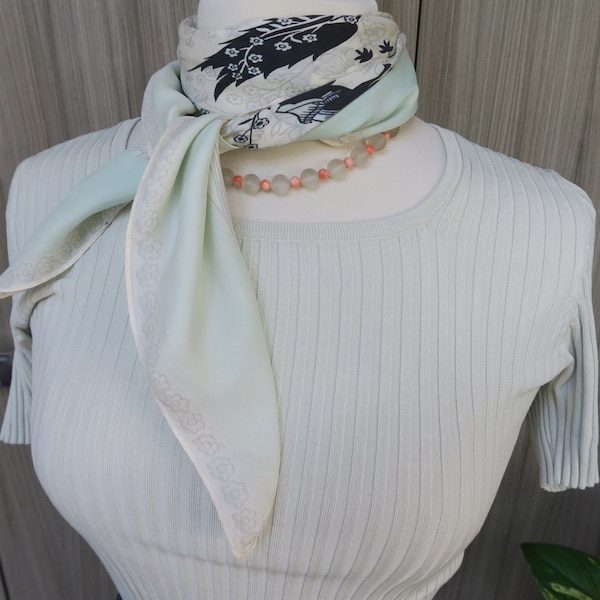 Foulard en soie vintage motifs persan vert mint