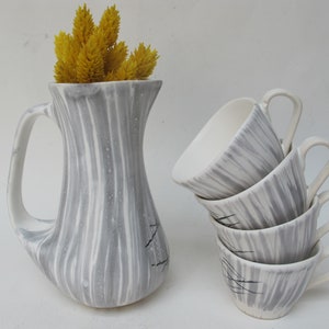 Niderviller coffee service from the 50s-60s, 4 cups, 1 milk jug, striped white artisanal pottery, sober and timeless